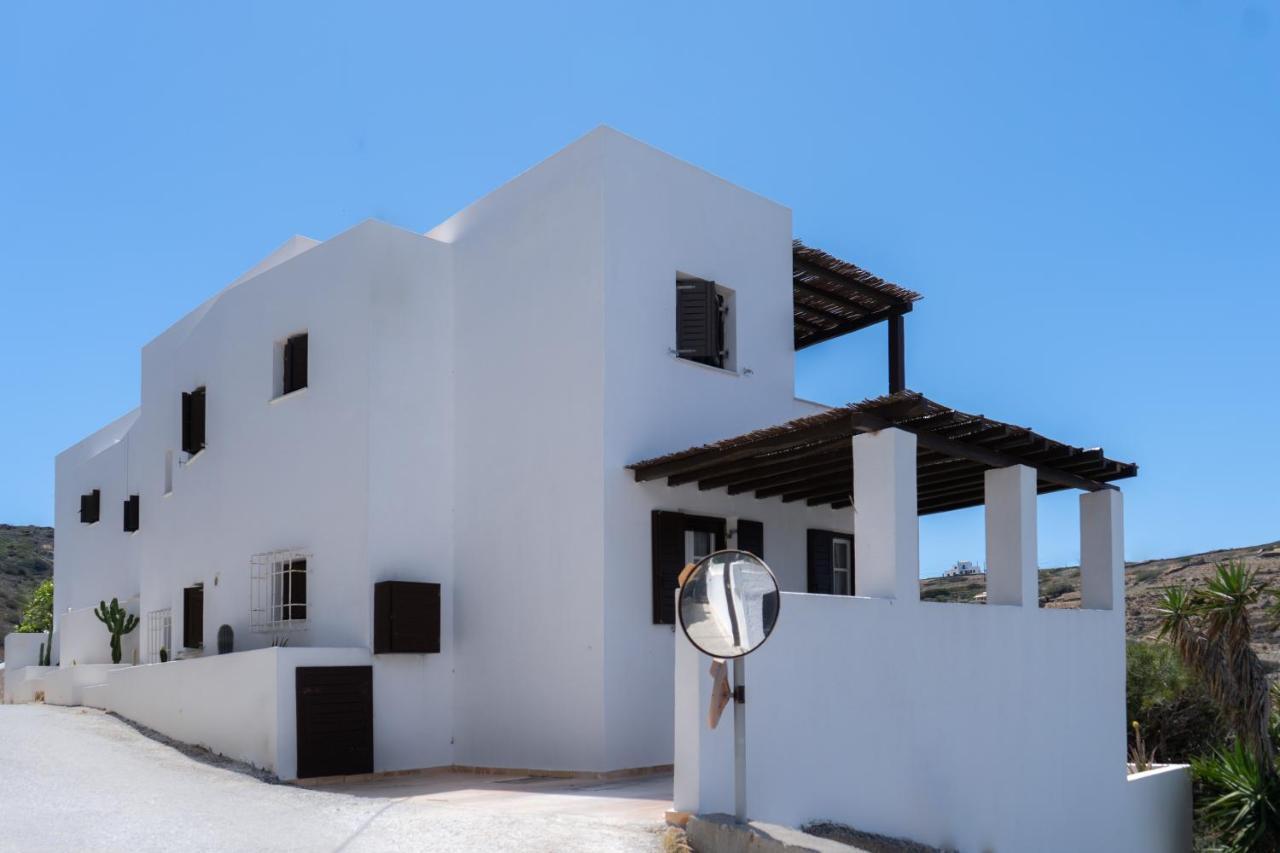 Lotos Beach Home Kini Exterior foto